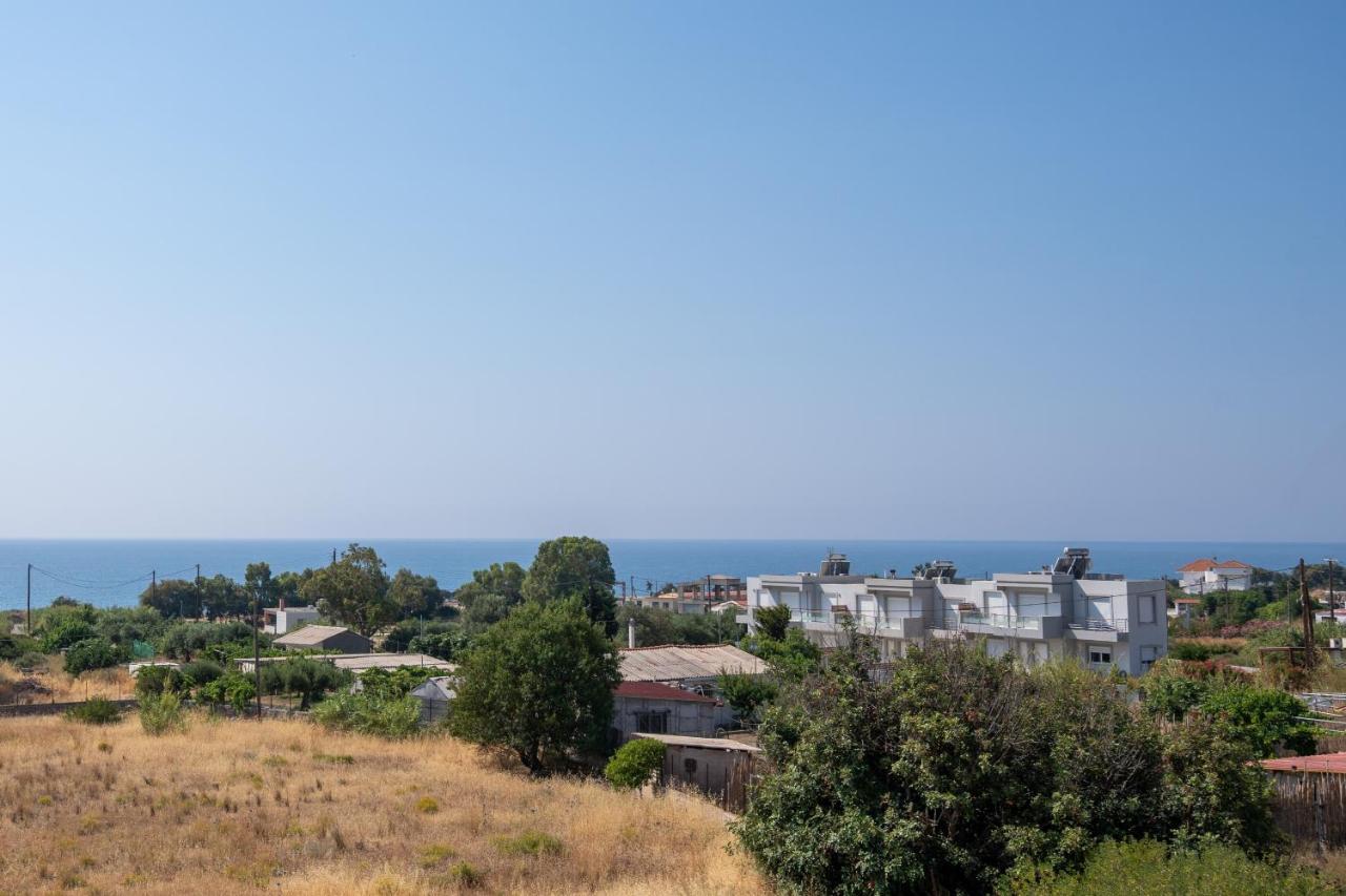 Lungo Mare Gennadi Exterior photo