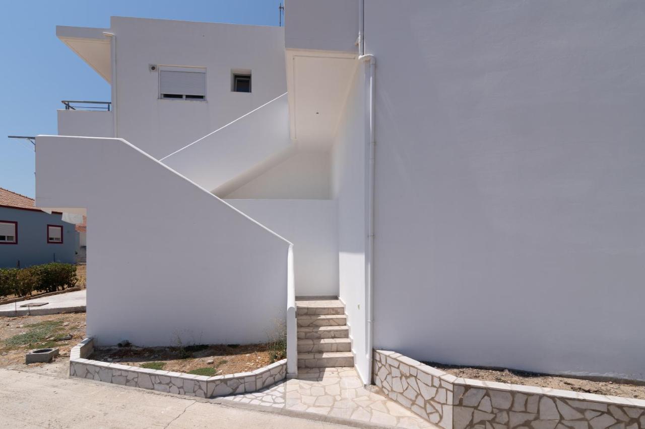 Lungo Mare Gennadi Exterior photo